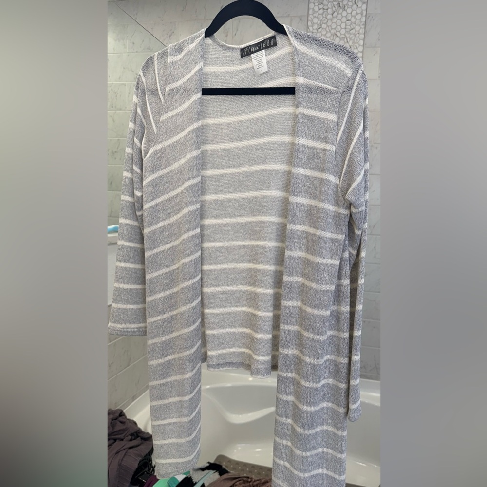 Flawless Textured Gray & White Striped Knit Cardigan